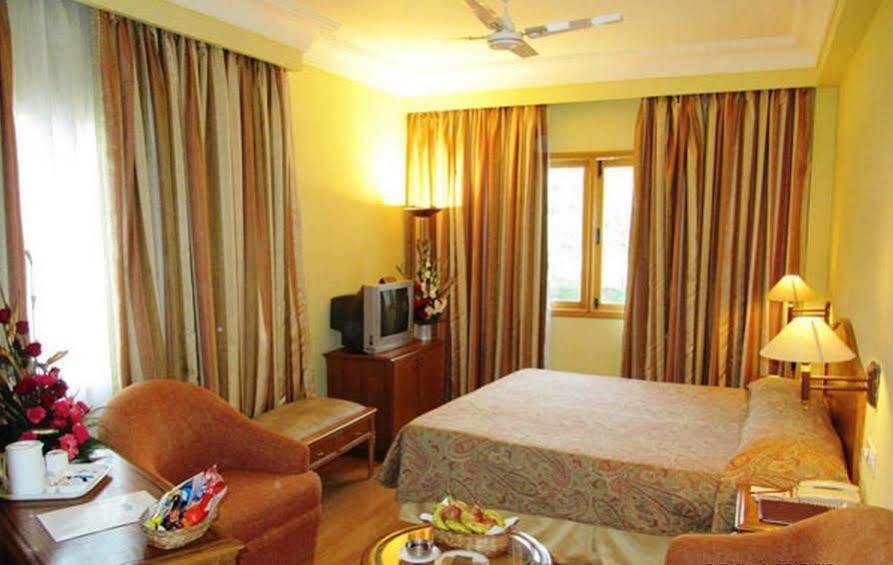 Ritz Plaza Hotel Amritsar Luaran gambar